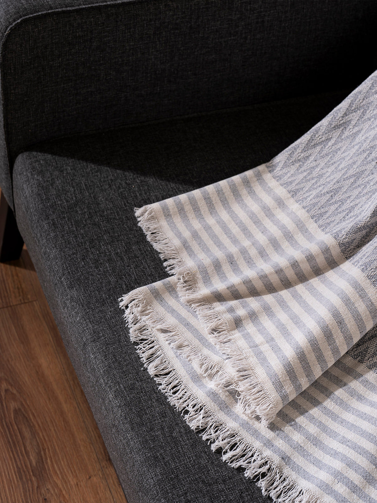 Jeté de Lit - Canapé en coton 170x210 - Motif Chevron Gris