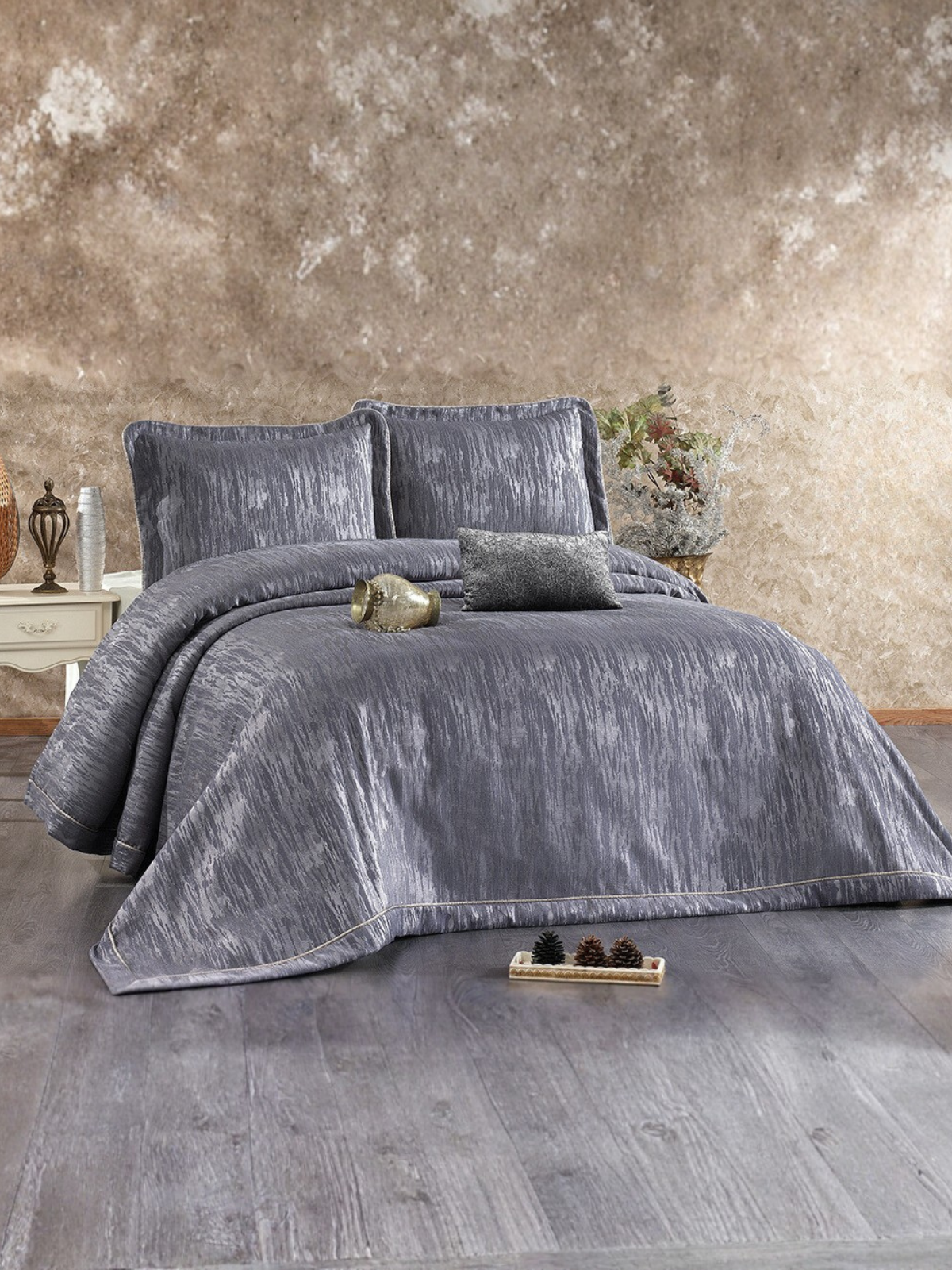 Couvre lit de 4 Pièces de lux 260x260 - Larissa