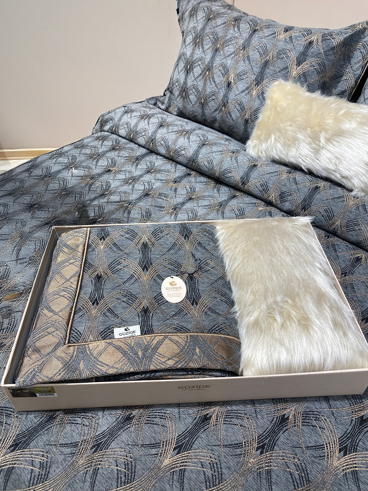 Parure de lit haut de gamme et luxe 260x260